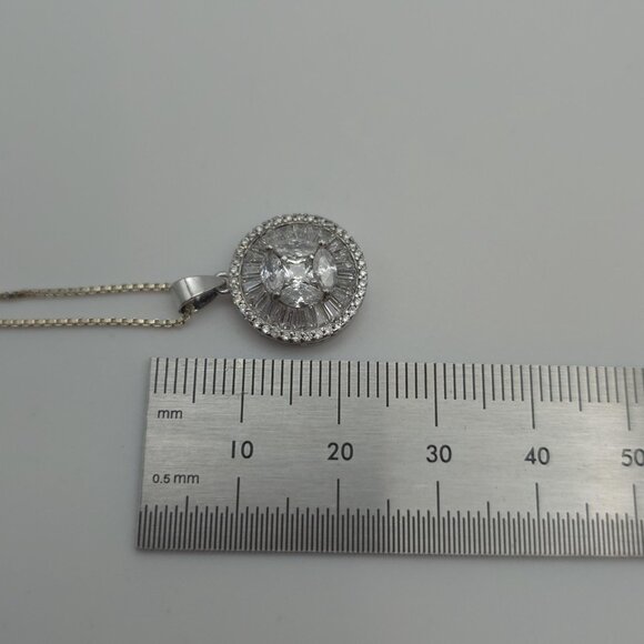 19 Inch Sterling Silver Fancy Style Cubic Zirconia Necklace A891 - Picture 7 of 8